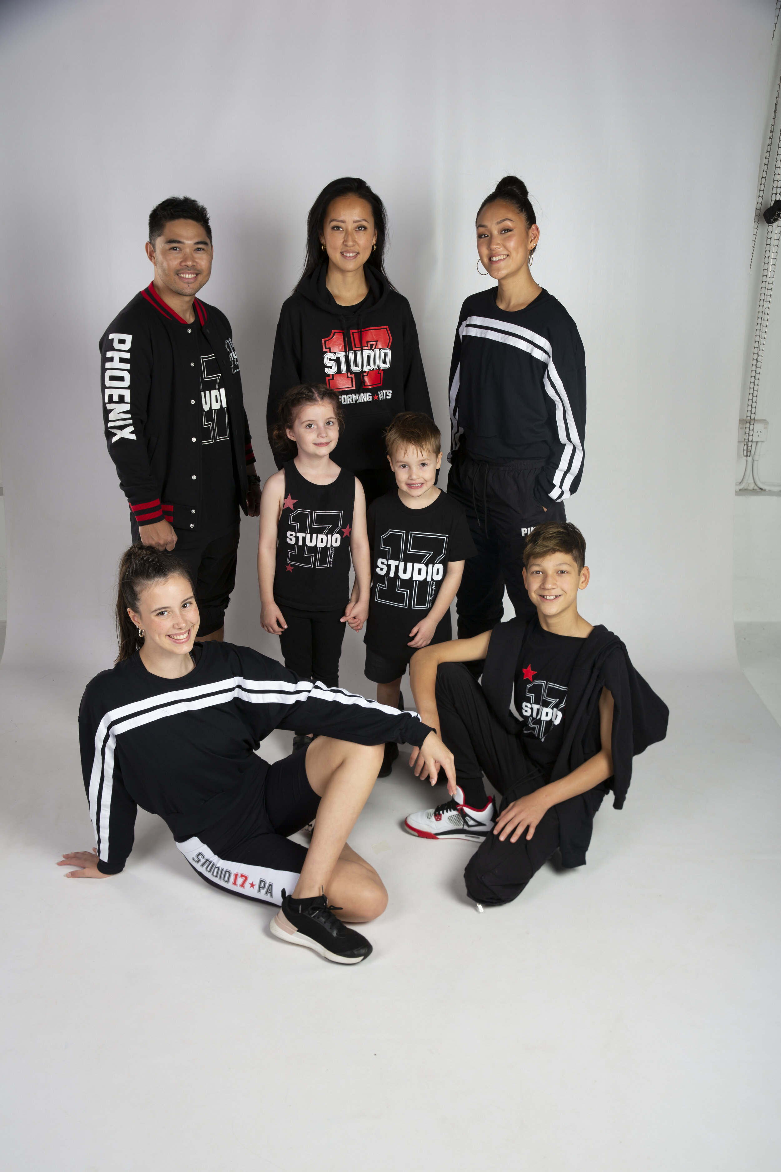 UNIFORM5-S17.jpg