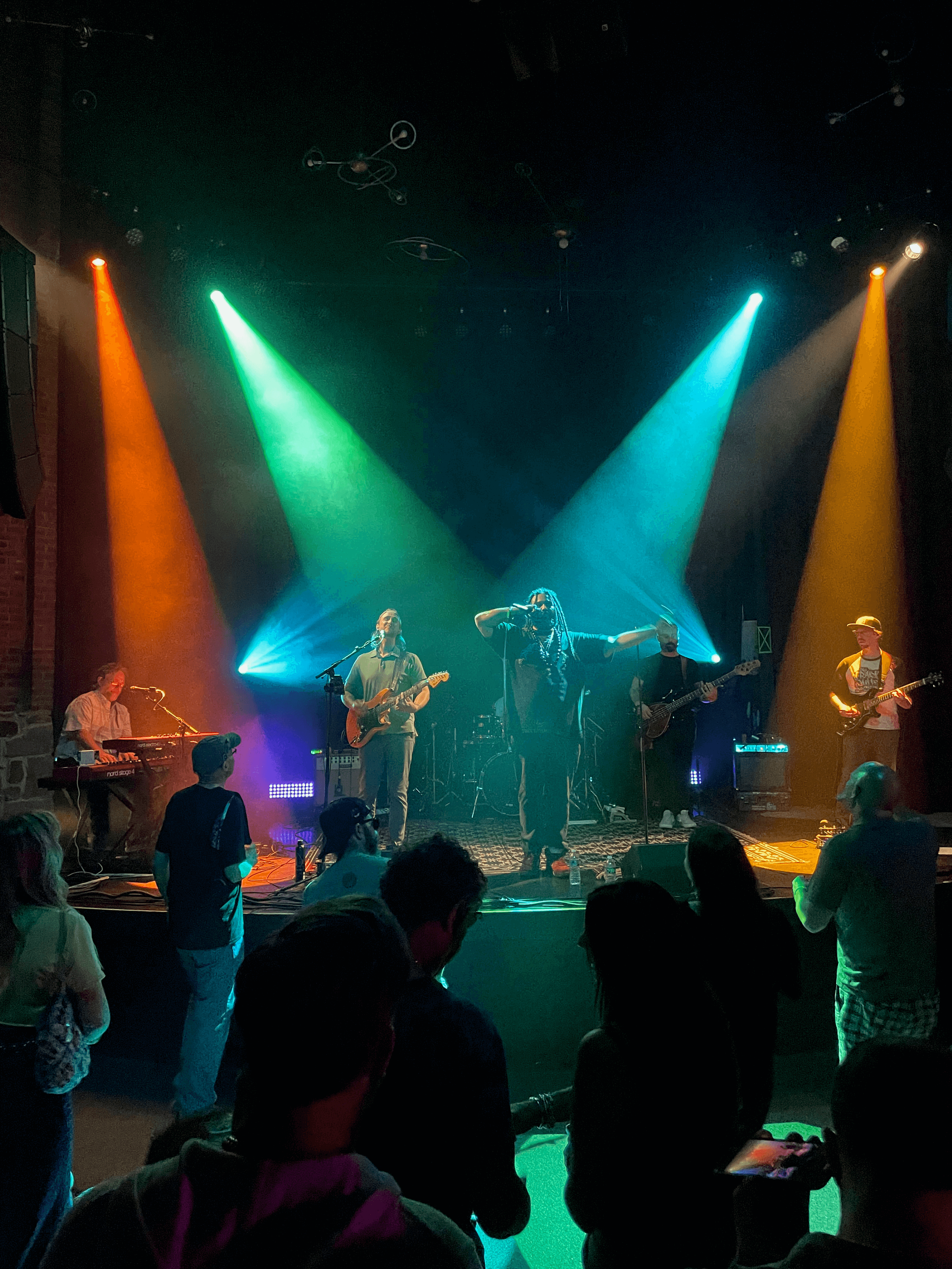 Wallflower Event Design’s lighting design for Grateful for Biggie added the perfect visual impact, transforming The Thunderbird with powerful concert lighting.
