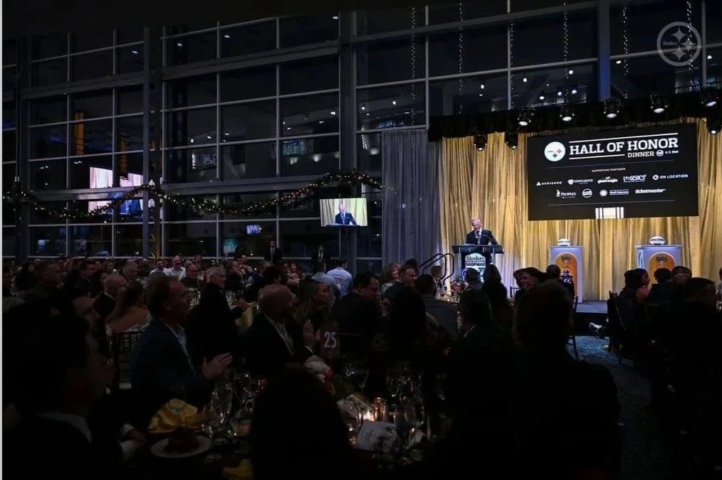 Steelers+-+Hall+of+Honor+-+Stage+Design+%26+Video+Wall+-+Wallflower+Event+Design+-+11.jpg