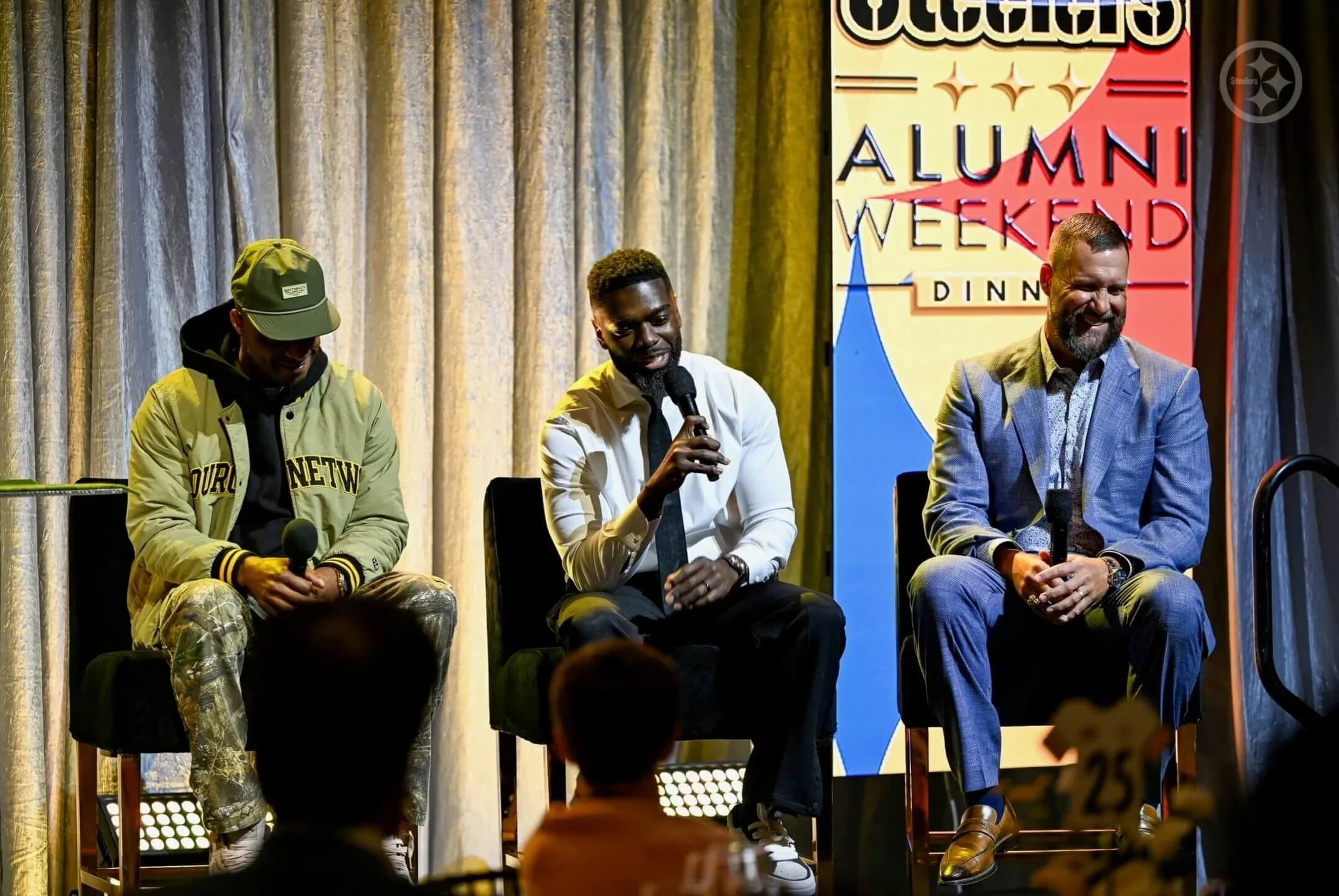 Steelers - Alumni Dinner - Stage Design & Video Wall - Wallflower Event Design - 11.jpeg