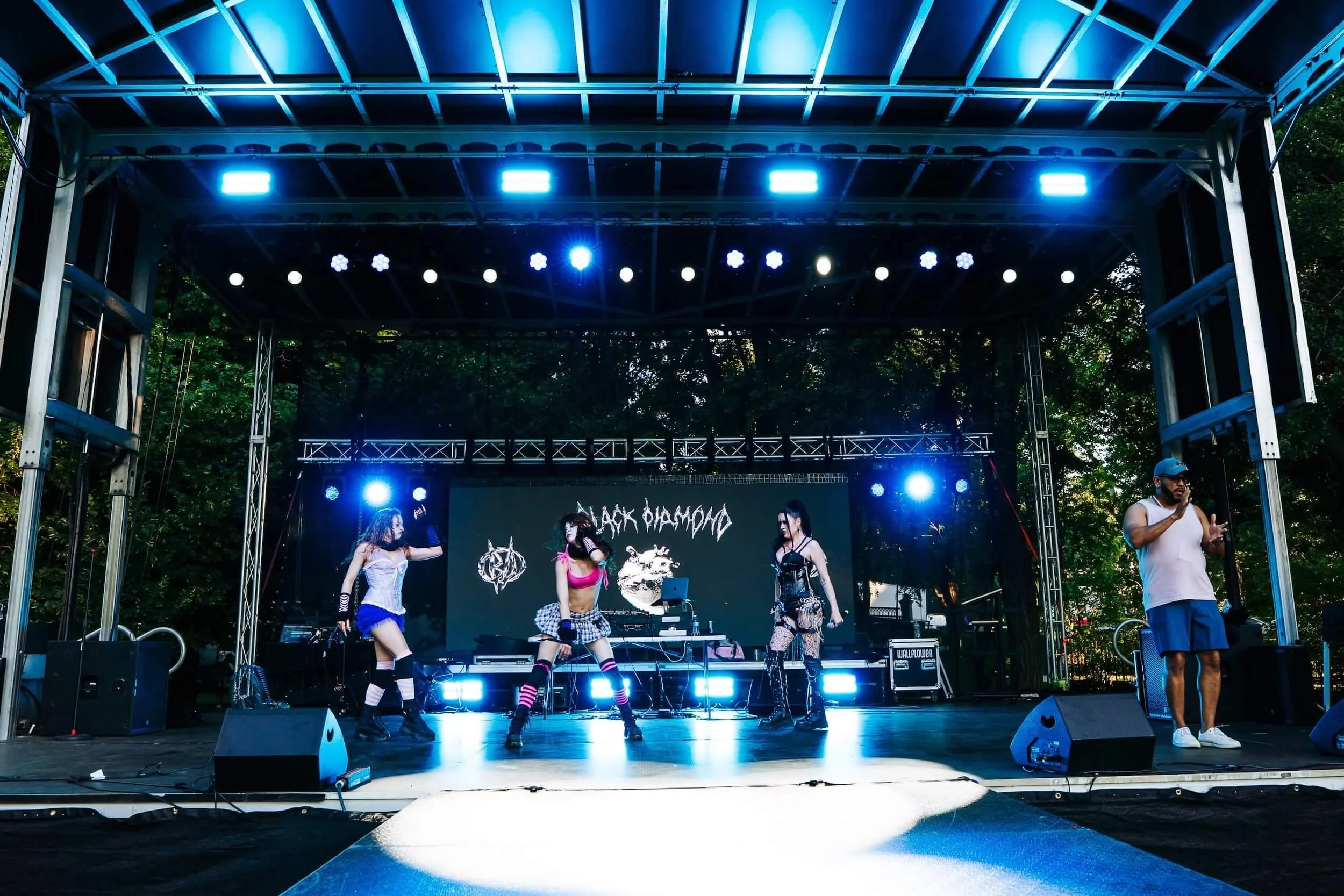 Wallflower Event Design - Concert Lighting - 1 (2).jpeg