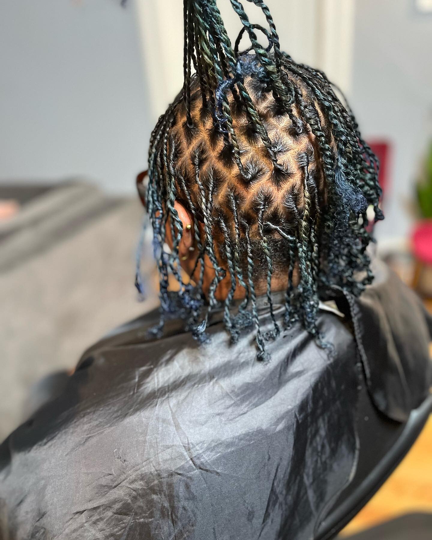 Starter locs💫
.
✨Wash/conditioned 🥶
✨Retwist👌🏾
✨Styled ❤️&zwj;🔥
.
.Are you #booking or #looking ⁉️

#locdgirlsummer #loclady #locstyles #locnation #locstyles#towergrove#locs