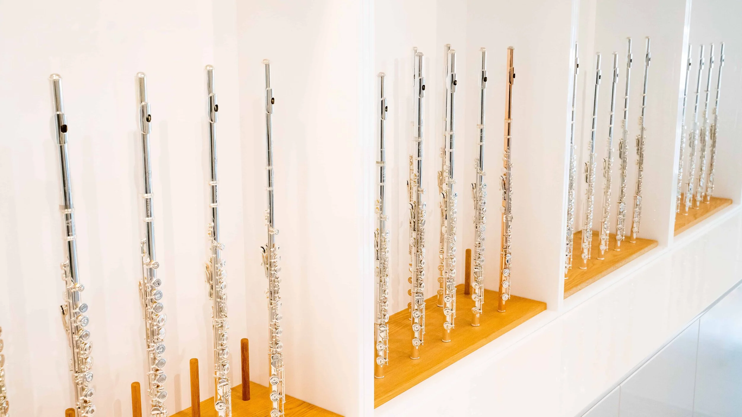 FLUTES & FLUTISTS Australian Flute Specialist in Sales, Servicing and