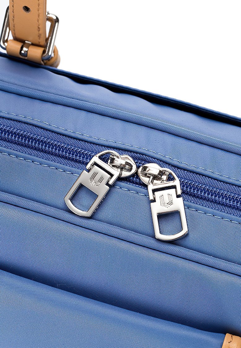 boston-bag 8 (Blue).jpeg