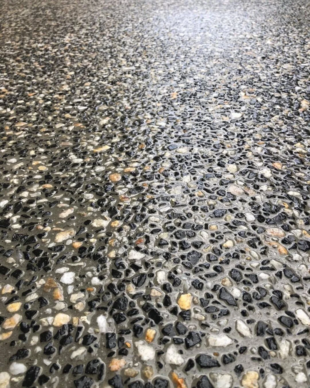 Tidied up our Client&rsquo;s side of house with exposed (Eclipse) and  a bit of plain concrete today. Rochedale. 👍