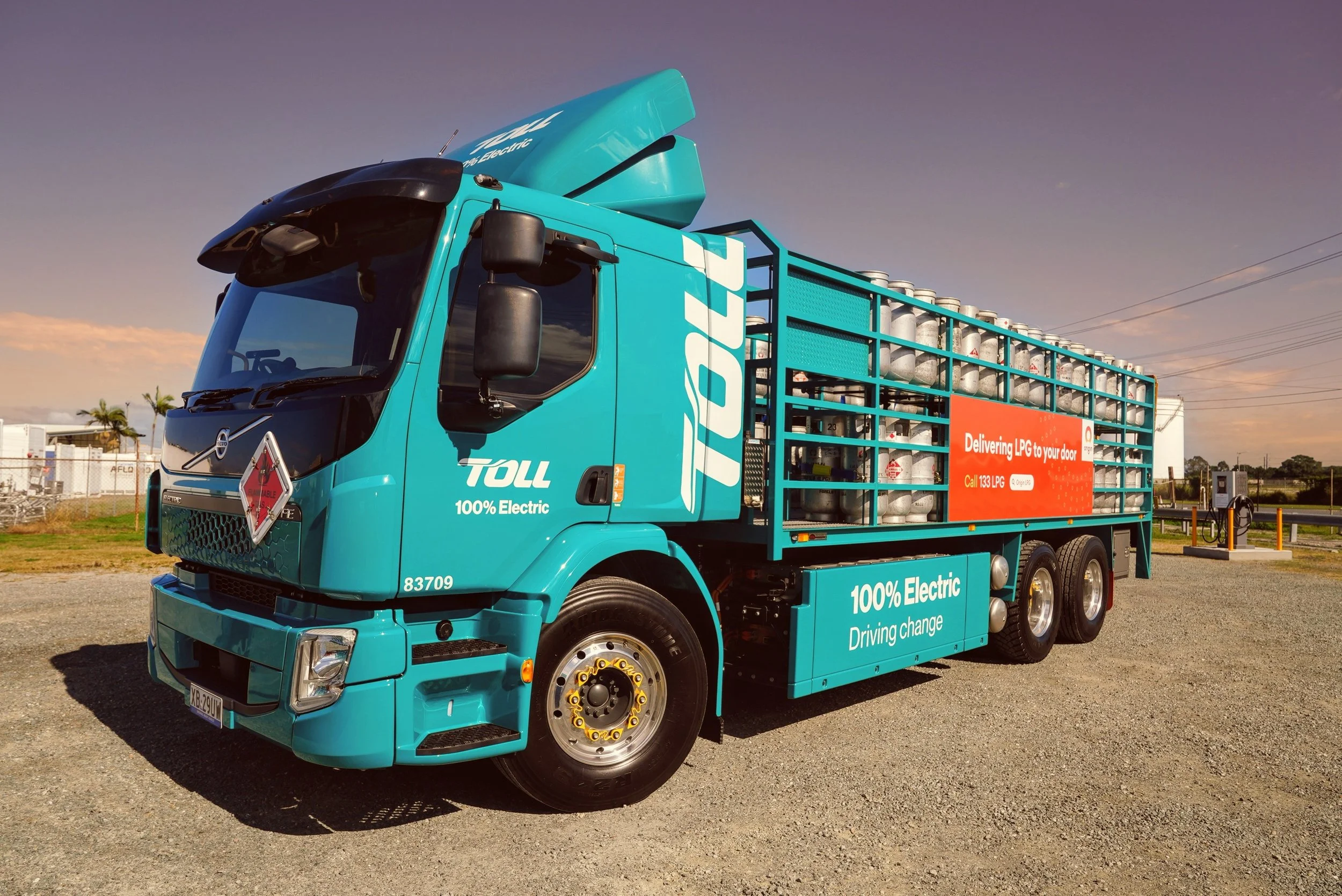 Toll Group &amp; Origin Energy launch electric rigid truck to drive more sustainable LPG delivery