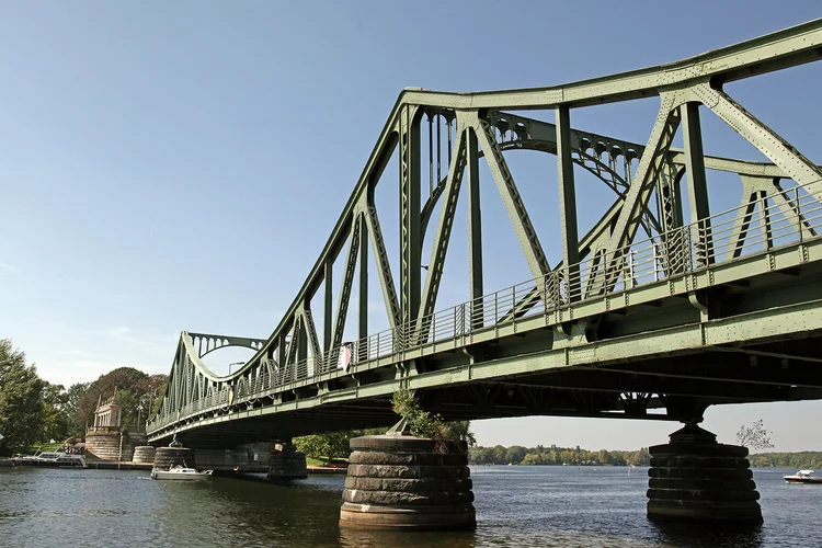 Glienicker Brücke zwischen Berlin und Potsdam