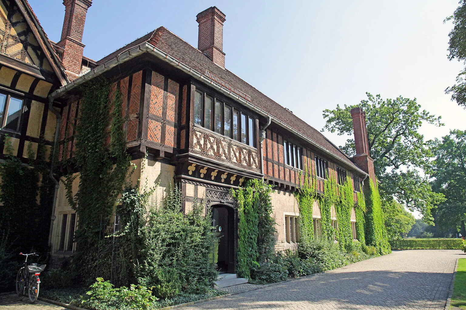 Cecilienhof Potsdam Walking Tour World War Two Cold War Private