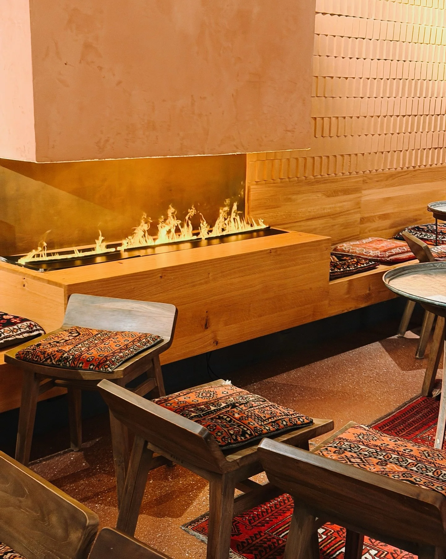 Kalte H&auml;nde vom Shoppen? Zeit f&uuml;r eine gem&uuml;tliche Auszeit bei @boname.group 🔥 
➖
#neuerothof&nbsp;#frankfurtammain&nbsp;#frankfurtdubistsowunderbar