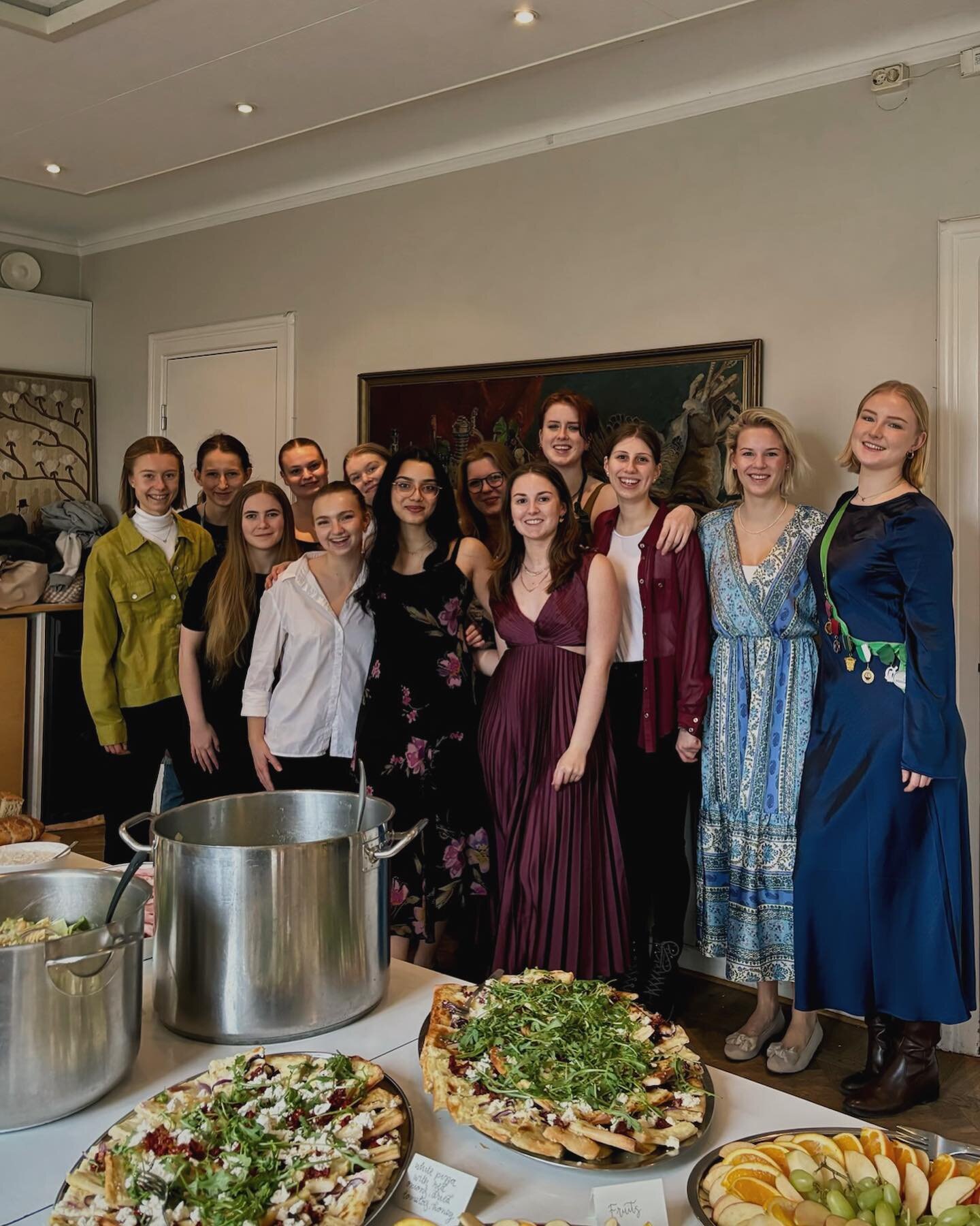 🥞🥂The Patrus Brunch VT24🥂🥞

This Sunday we had the first brunch of the spring term, classically the post-patrus brunch for all of our amazing novisches (that hopefully are now well-energized again) 🥳 
This was also the first brunch in our new br