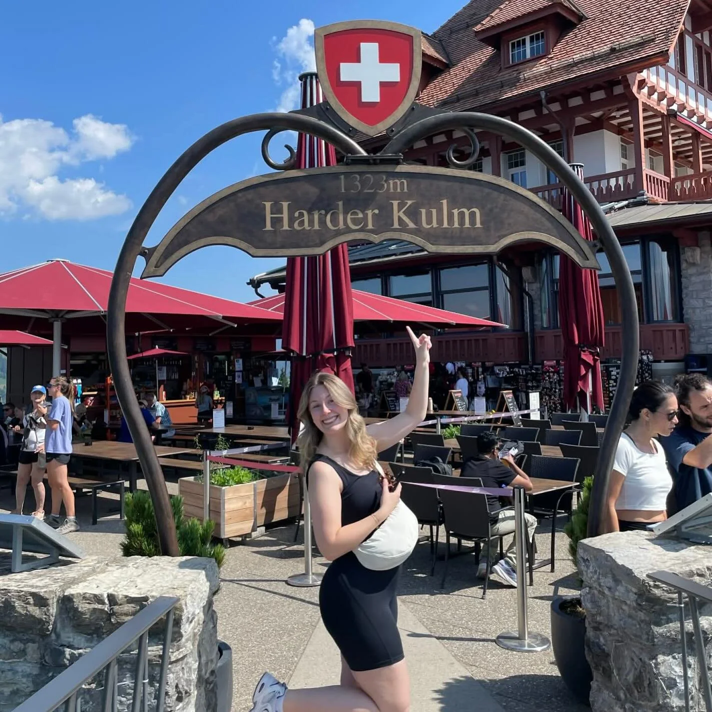 N&auml;sta p&aring; tur i presentationsveckan &auml;r ingen mindre &auml;n v&aring;r vice ordf&ouml;rande!
⭐️Meja Rufelt!⭐️

Hej allihop!🌟
Jag heter Meja, g&aring;r termin 6 p&aring; logopedprogrammet och &auml;r vice ordf&ouml;rande i LAUR! Som vic