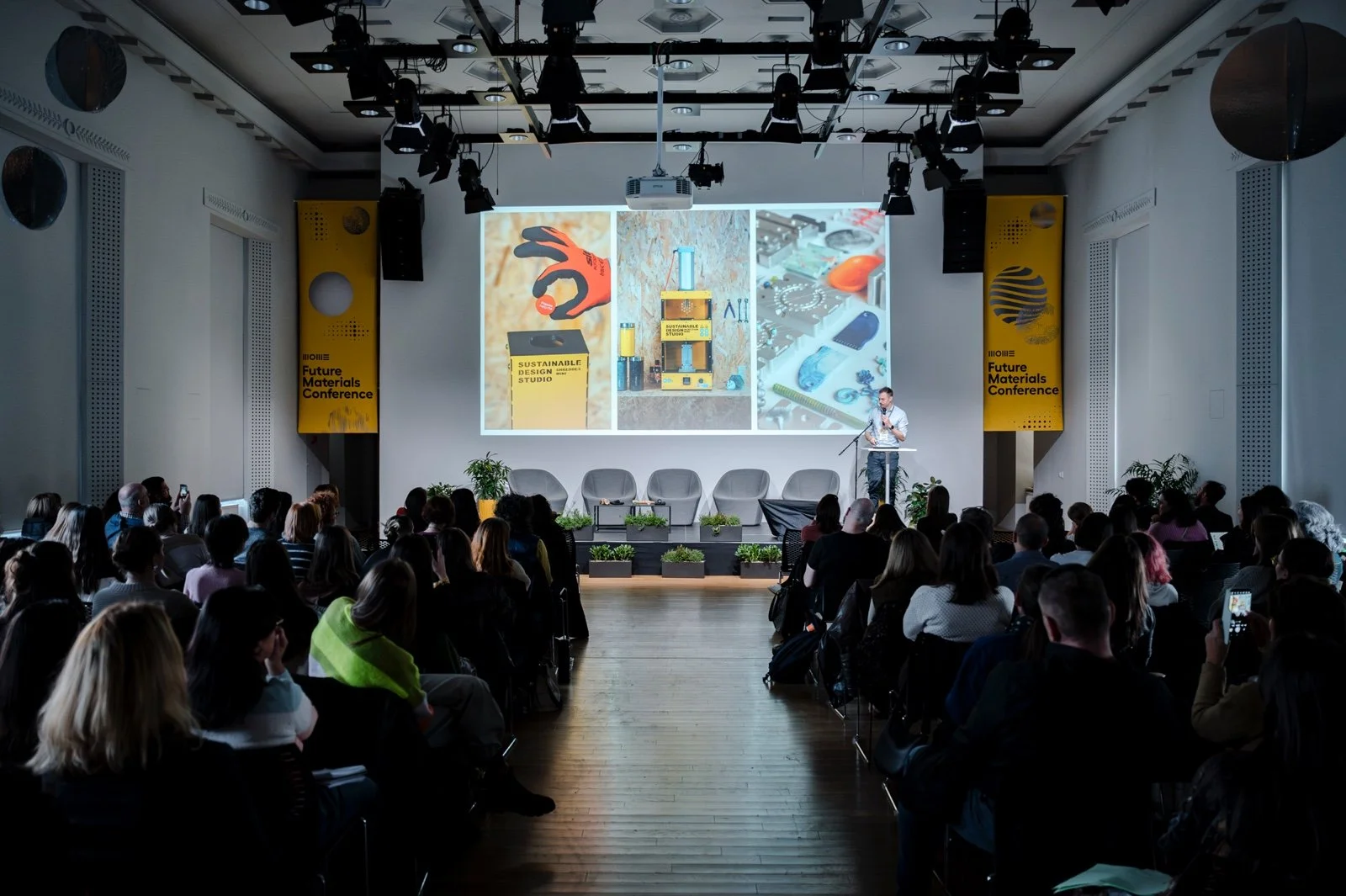 Sustainable Design Studio presenting to a full auditorium at the Future Materials Conference