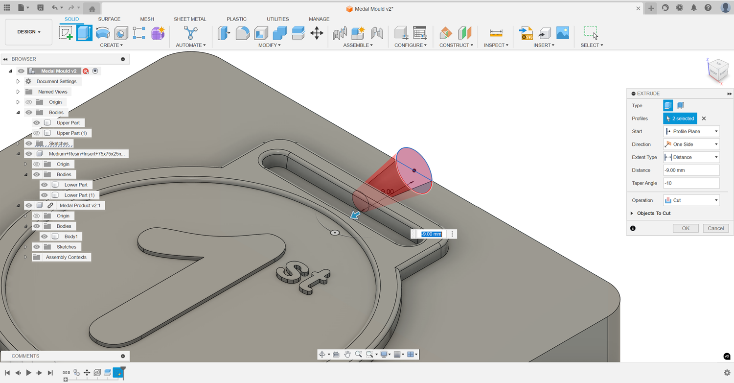 A 6mm injection point sketched and extruded into the side of the mould.