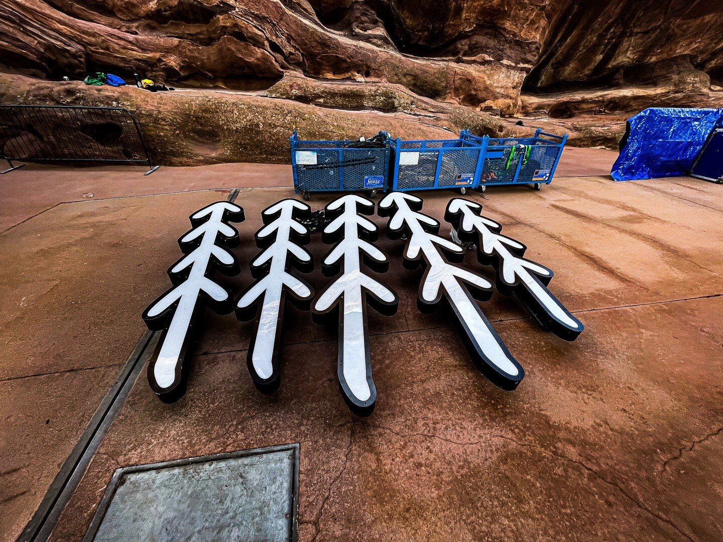 The Gang goes to Red Rocks. 😎 @gothbabemusic