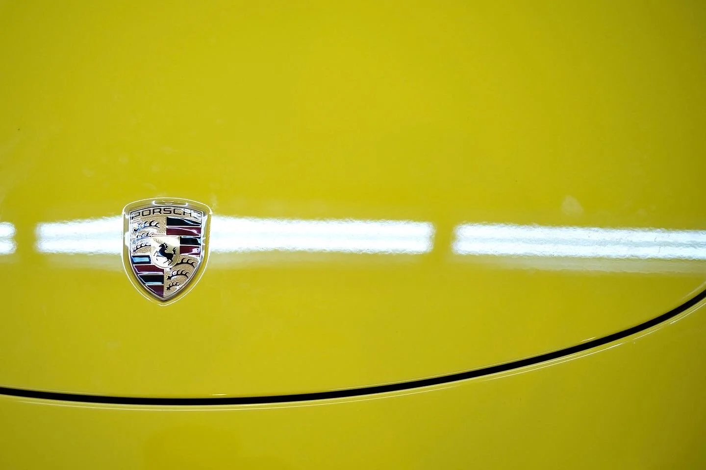 เครื่องผสมสี PPG MoonWalk ระบบผสมสีอัตโนมัติ ความแม่นยำสูง มาตรฐานโรงงานสีระดับโลก