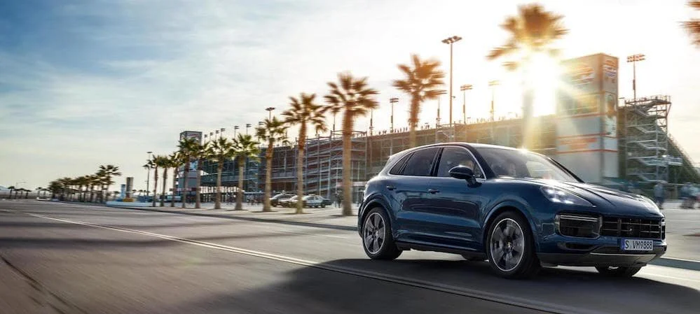 2019-porsche-cayenne.jpg
