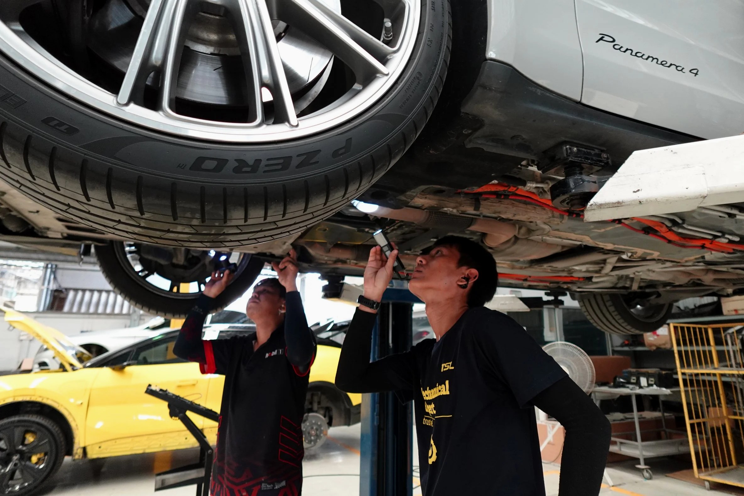 ตรวจรถจมน้ำ ตรวจระบบไฟฟ้าและโครงสร้างภายใน โดยผู้เชี่ยวชาญ TSL Certified