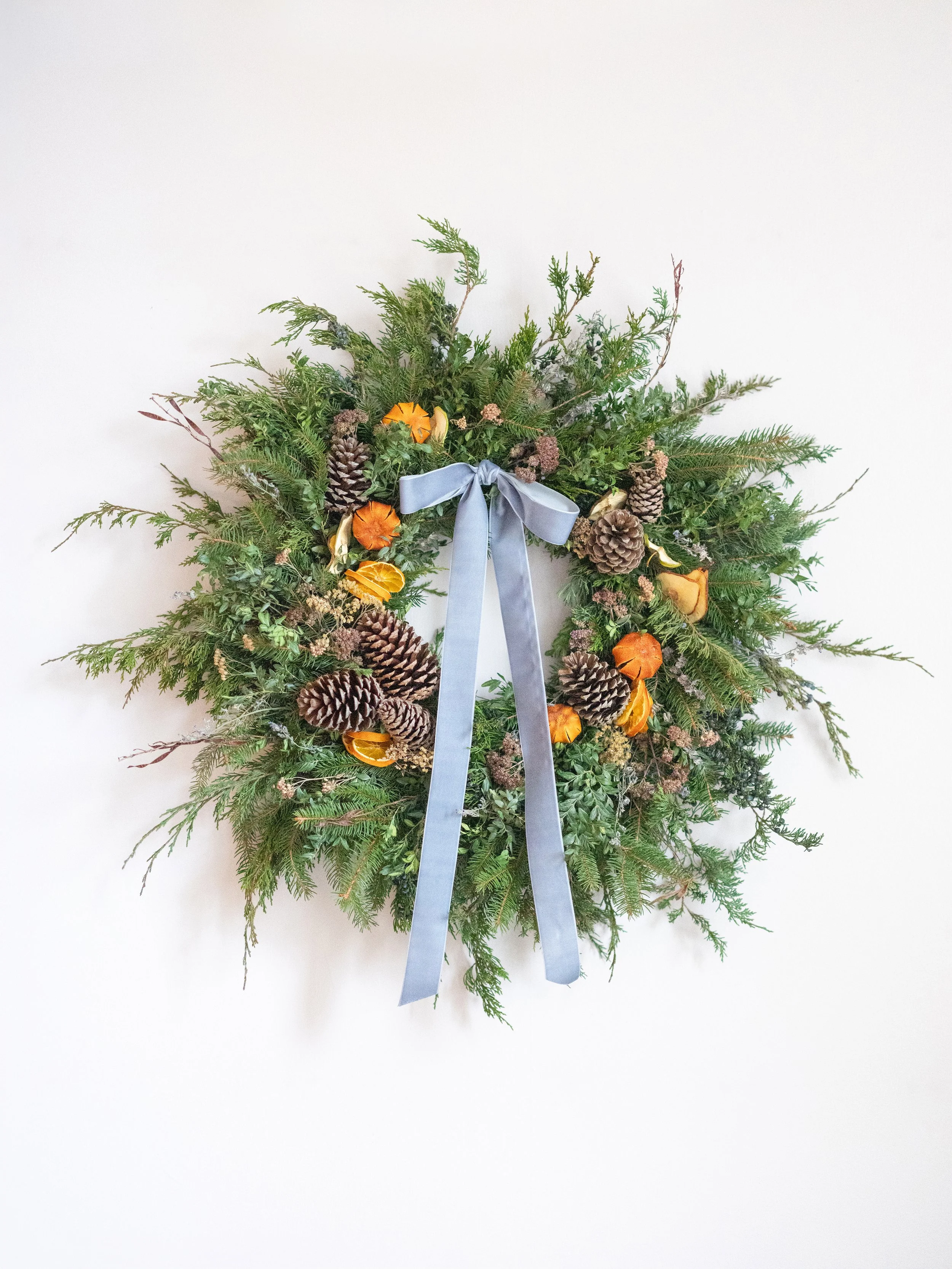 2024ChristmasWreaths-Farmhouse1851_02.JPG