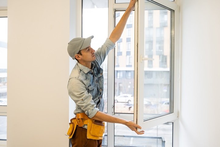 3 Warning Signs It’s Time to Replace Your Window