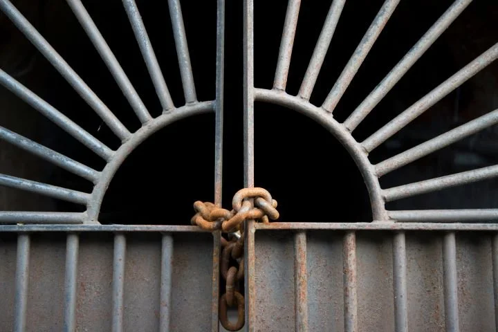 Decoding the Impressive Nature of Iron Doors with these 3 Merits