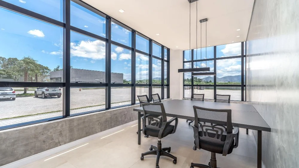 Vinyl Window for Commercial Use: Is It Worth the Hype?