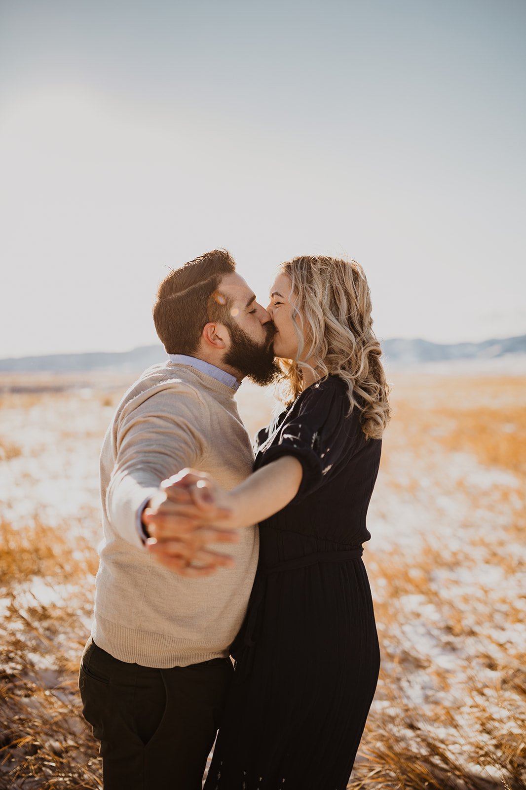 Arm Out Kiss