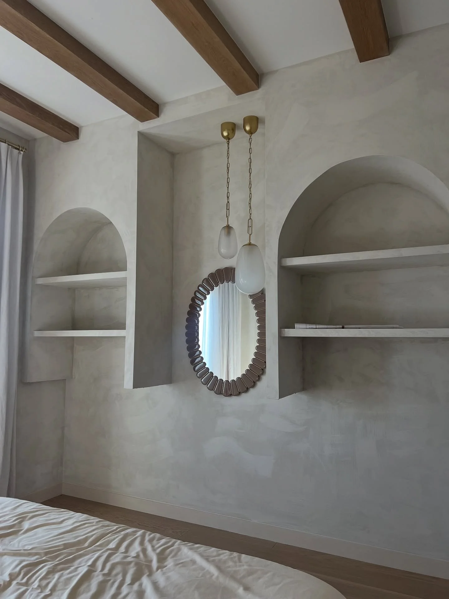 The prettiest built in progress for this primary suite &mdash; swipe for before! 🤍

Lower white oak built ins + desk coming soon from @dcl_furniture