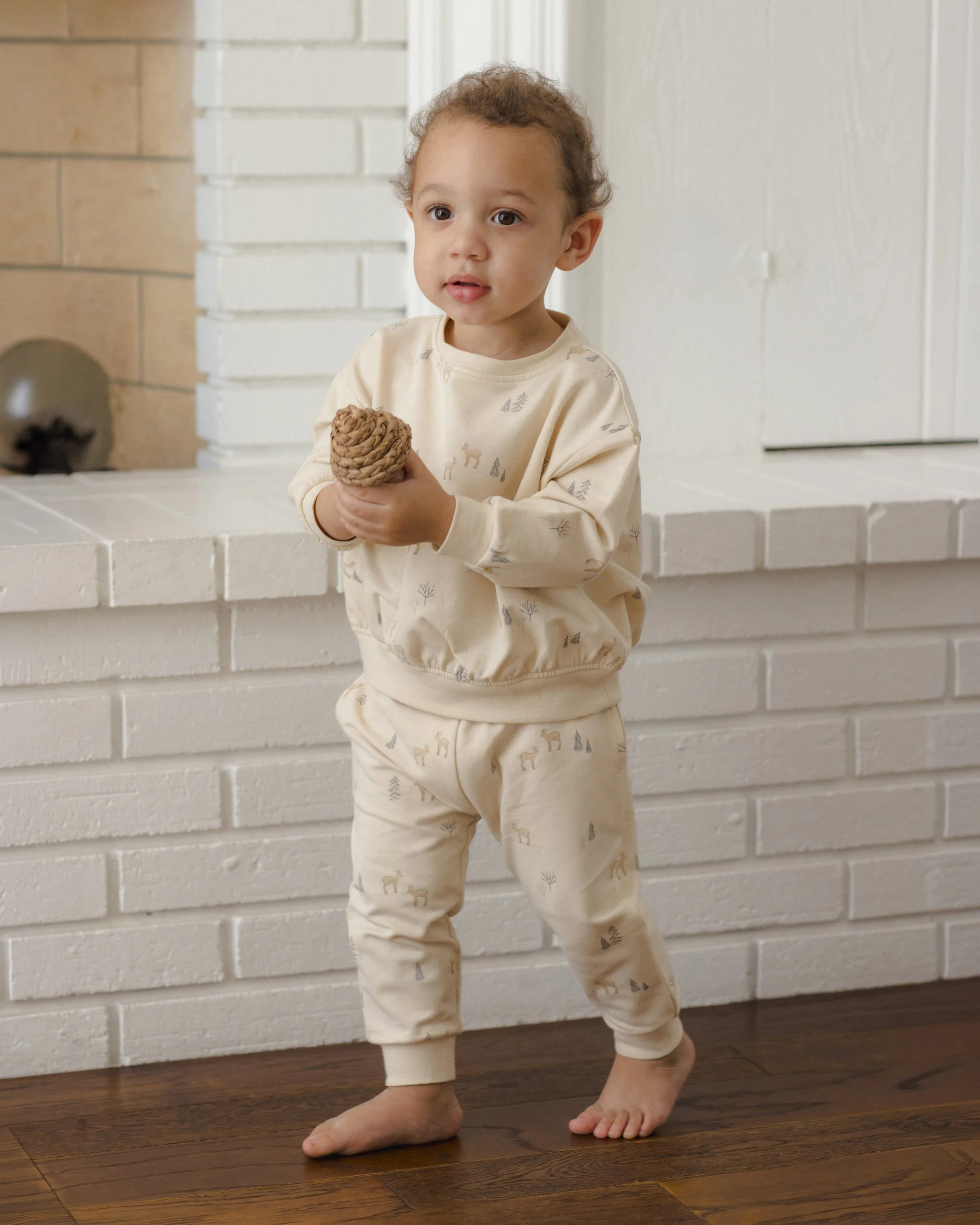 QM-AW26-D1-OC-LIFESTYLE-WEB-025.jpg