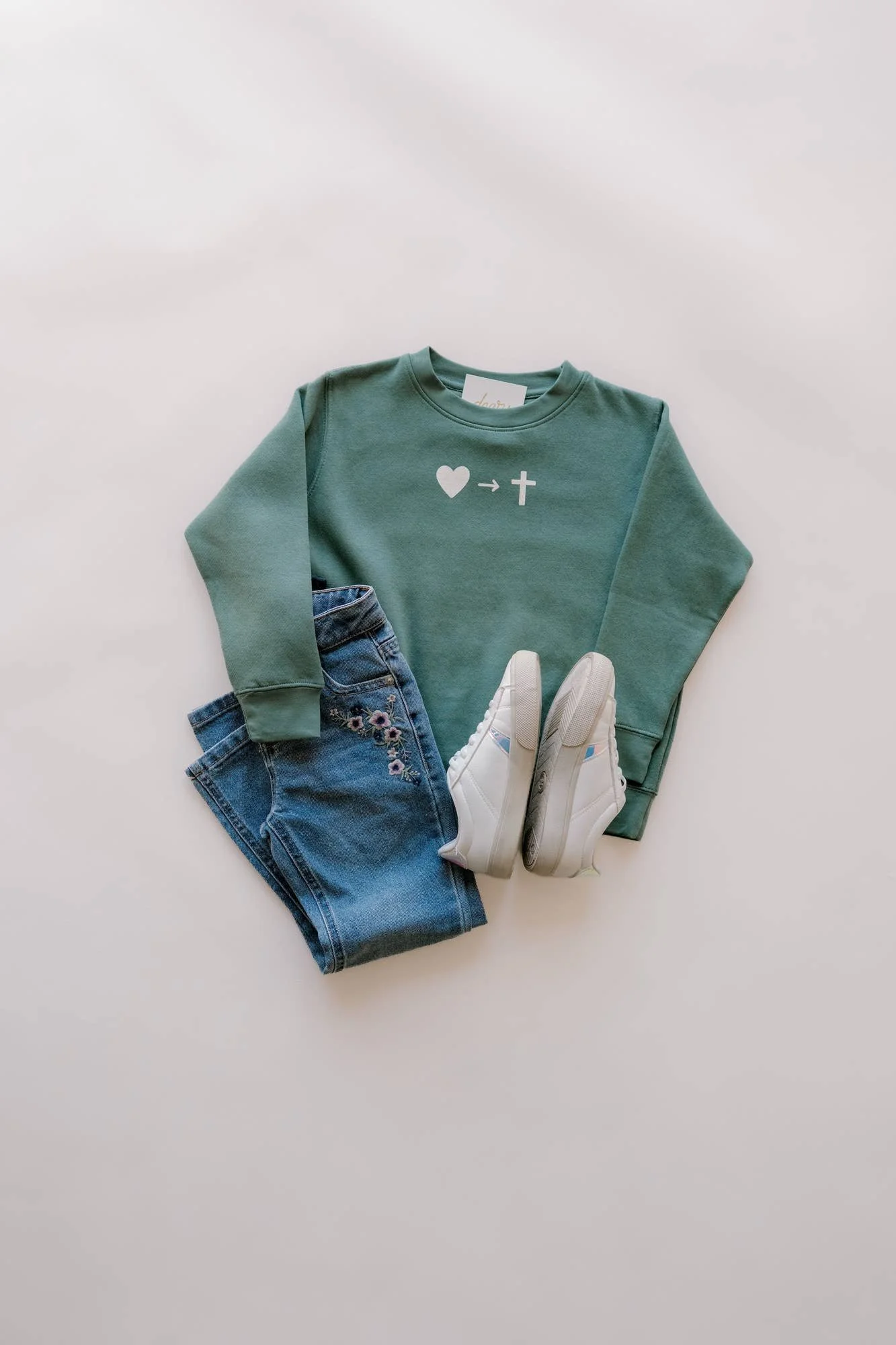 youth-proof-of-his-love-pullover-basil-7.jpg