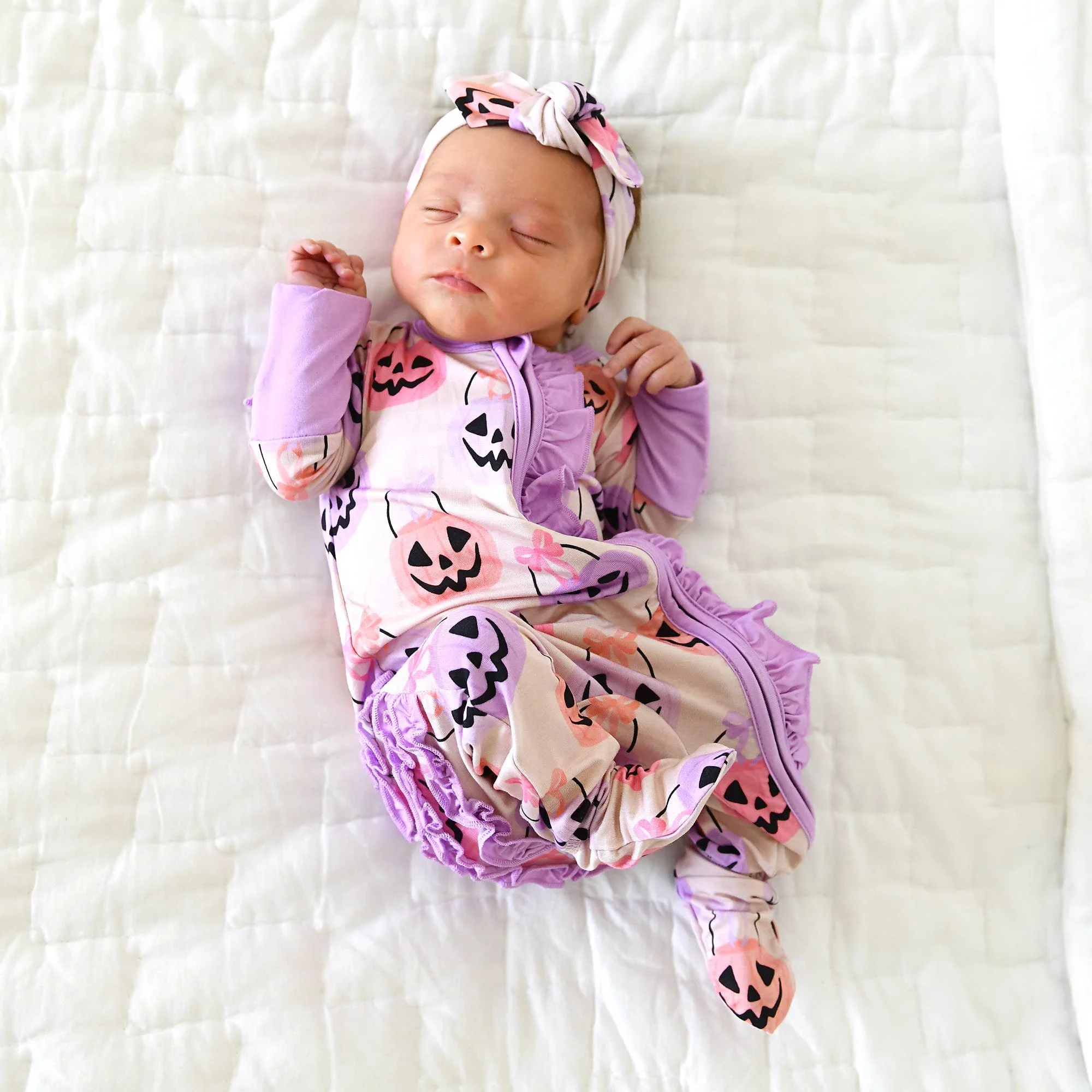 emmy-ruffle-zip-bamboo-halloween-pumpkins-baby-outfit-19.jpg