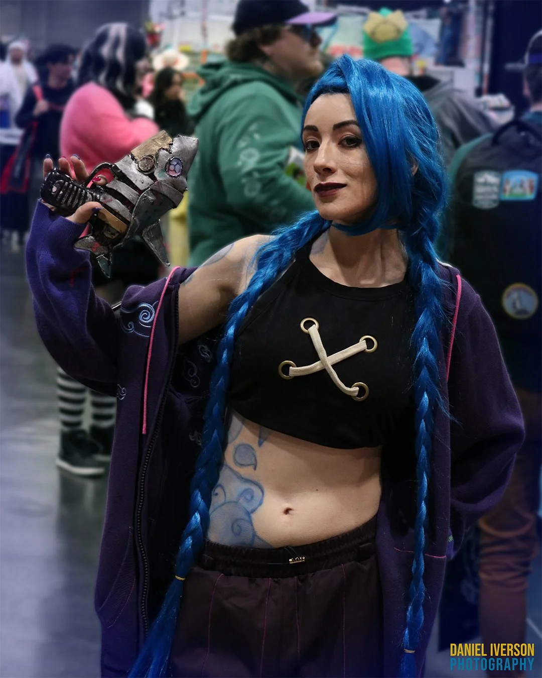 Cosplayer @suikatasai as Jinx from Arcane!!!!
------------------------------------
#bayareaphotographer #sacanime #sacanimewinter #sacwinter #photoedit #cosplay #cosplayer #cosplayphotographer
#cosplayphotography #cosplayersofinstagram #cosplayprop #