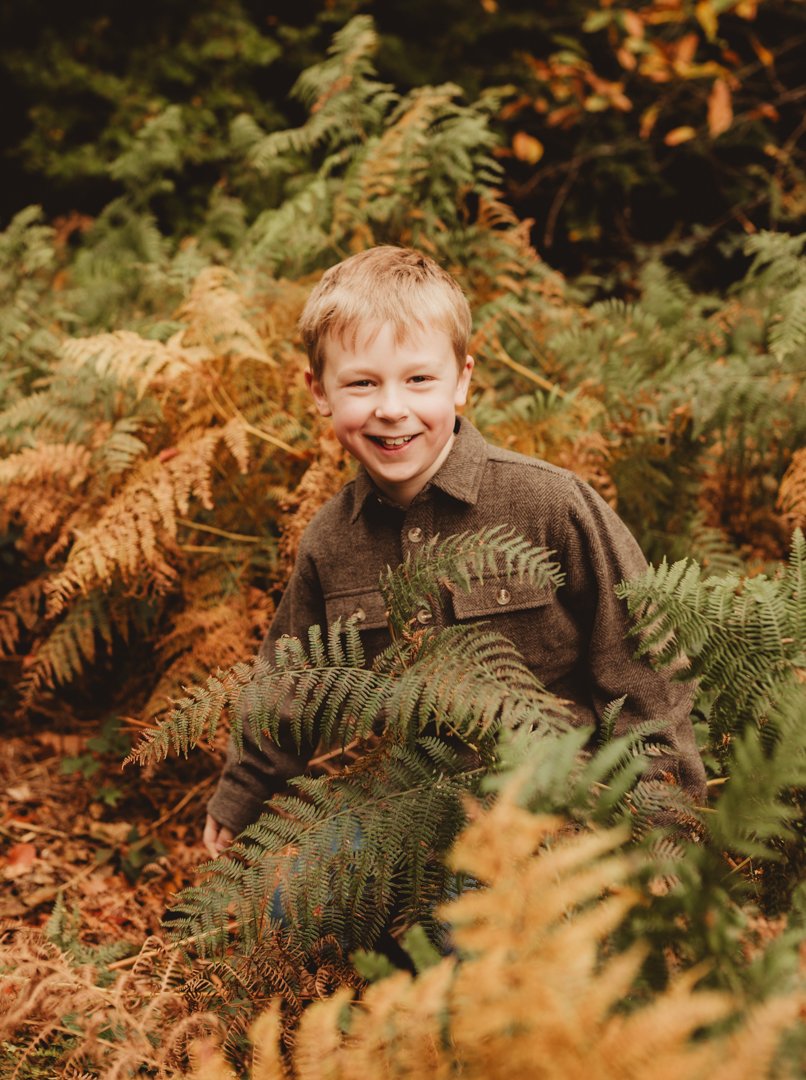 Autumn-outdoor-natural-family-photography-Saffron Walden-Essex-Cambridge-jodie-wilson-photography-20.jpg