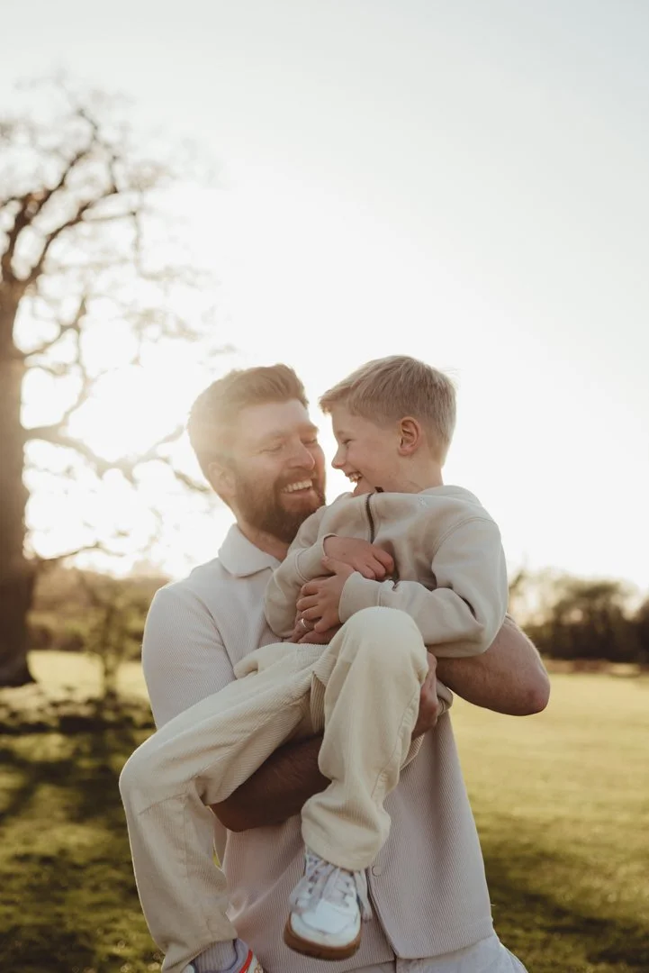 outdoor-family-sunset-jodie-wilson-photography-saffron-walden-essex-23.jpg