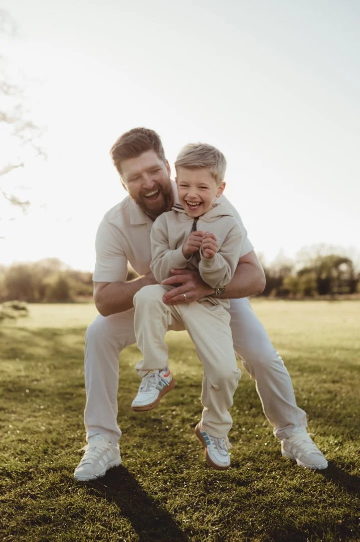 outdoor-family-sunset-jodie-wilson-photography-saffron-walden-essex-22.jpg