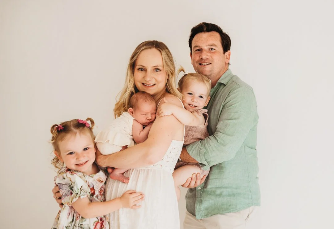 Newborn-Family-photoshoot-jodie-wilson-photography-saffron-walden-essex-cambridge-7.jpg