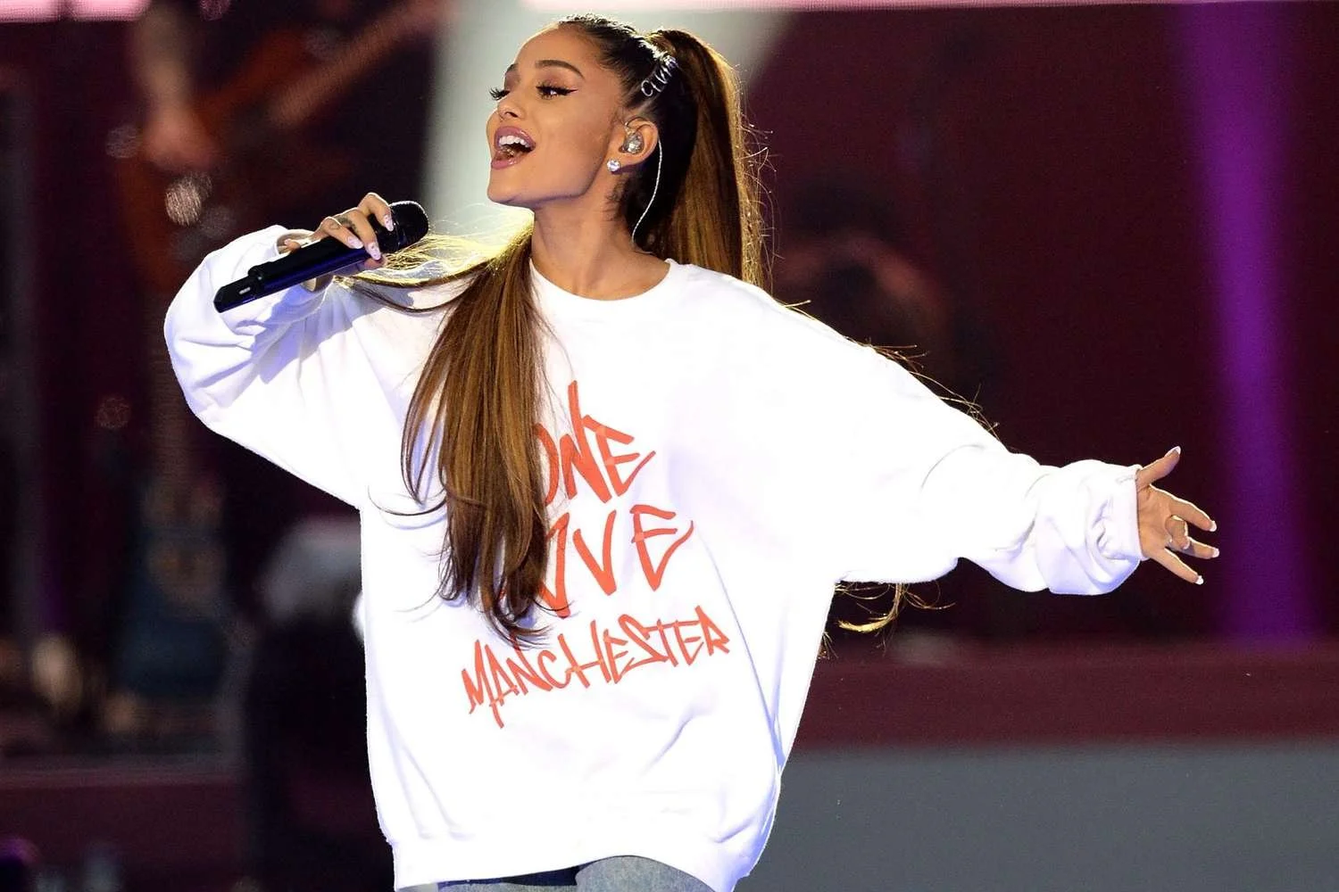 yoga happy hour: ariana grande edition 