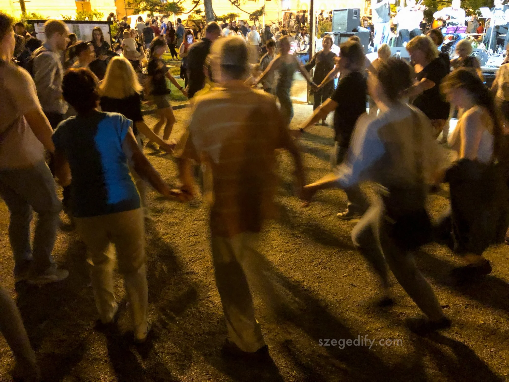Balkan folk music and dances