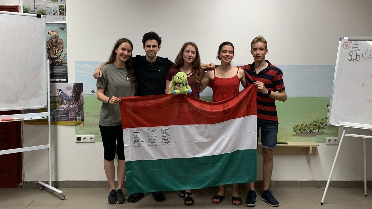 Szeged student among Hungarian delegation heading to International Astronomy Olympiad in Mumbai