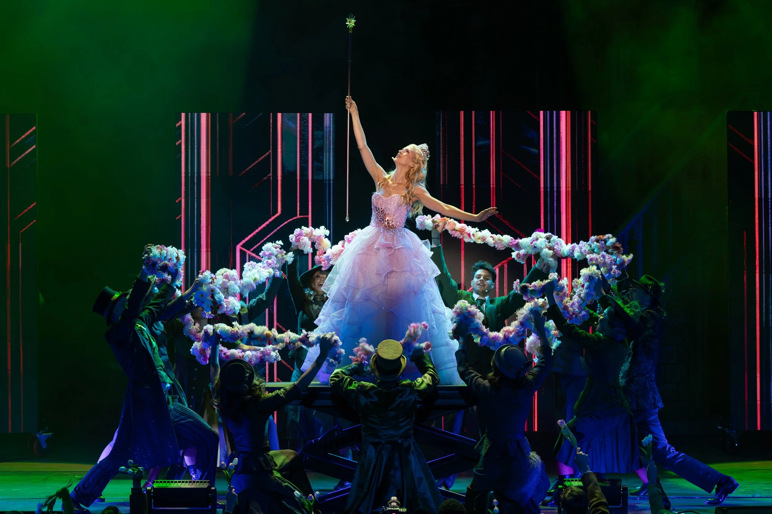 Wicked makes Hungarian debut before sold-out audience in Szeged
