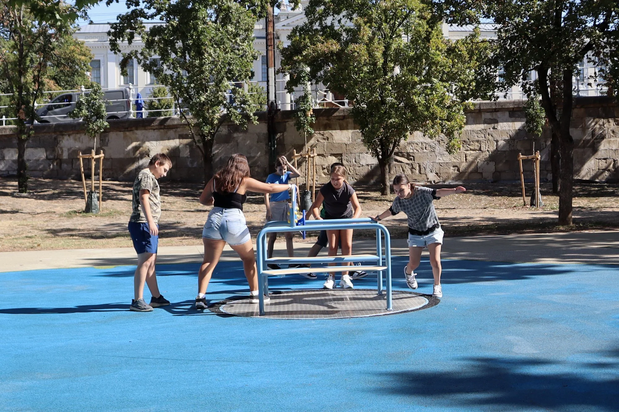 Inclusive playground spinner opens at Roosevelt Square in Szeged