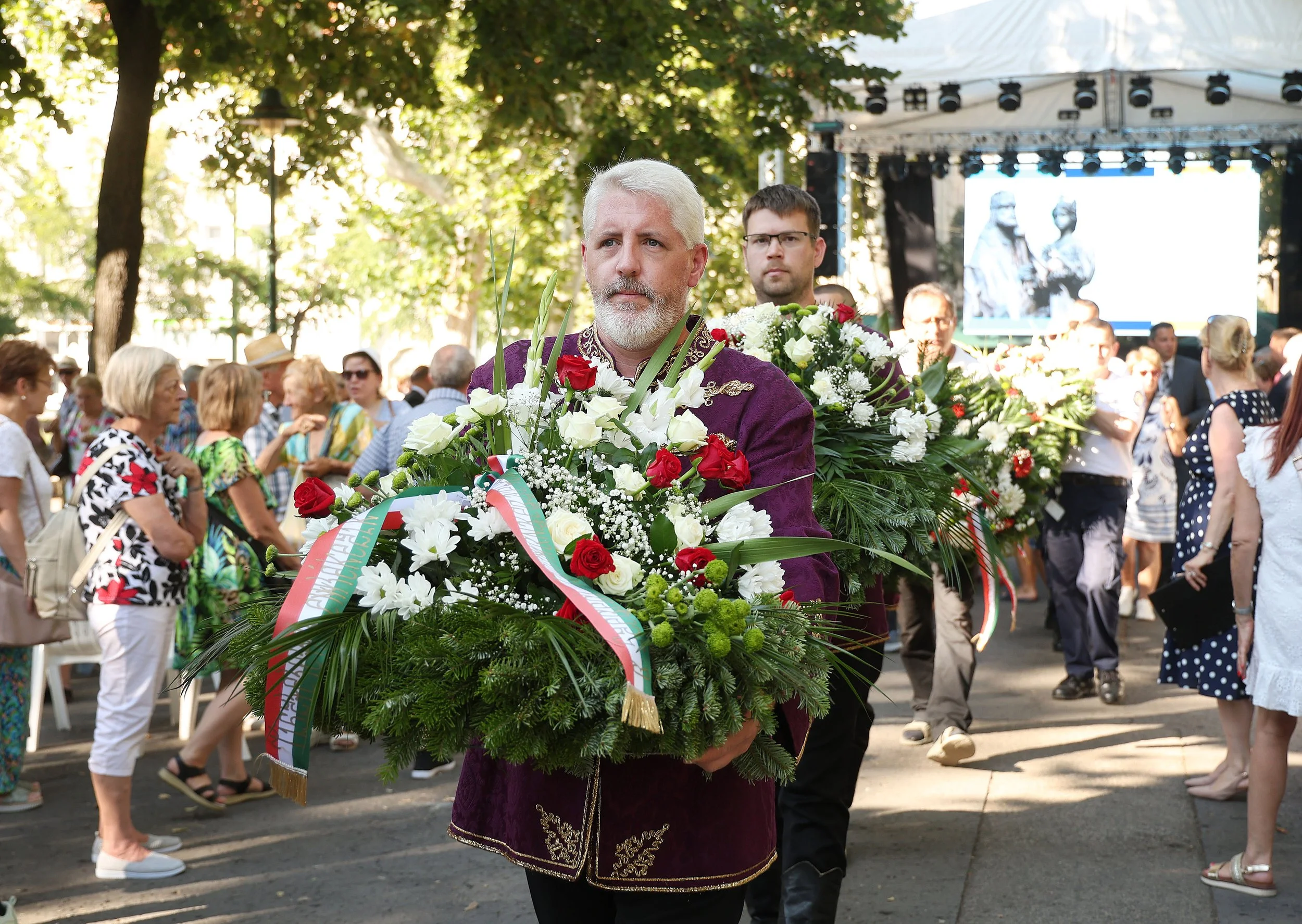 FY_2044.jpg