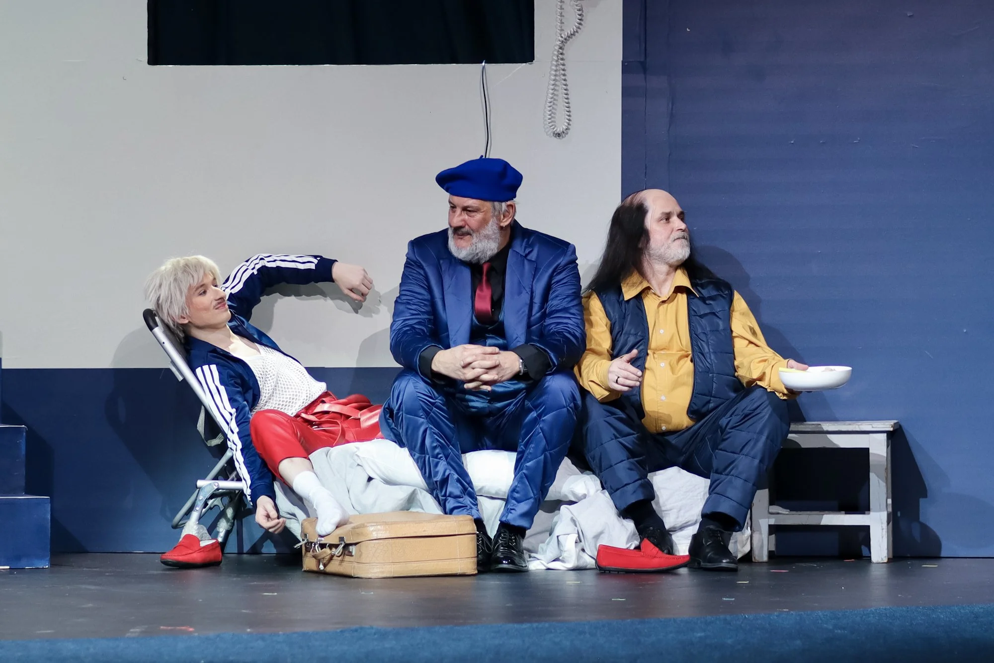 Szeged National Theater offers measured contemporary take on Gogol’s “The Government Inspector”