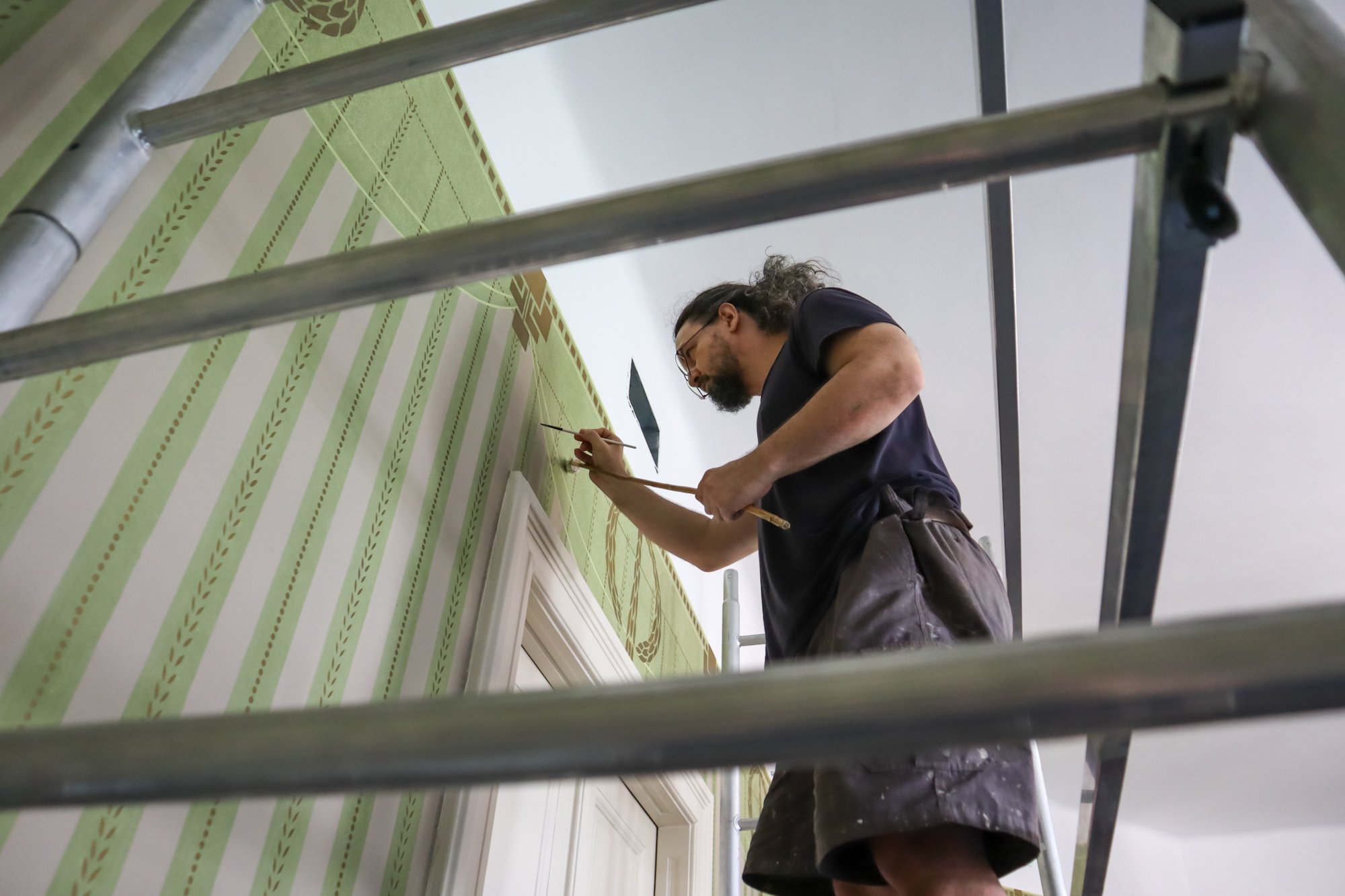 Restoration underway at REÖK’s historic Green Salon in Szeged