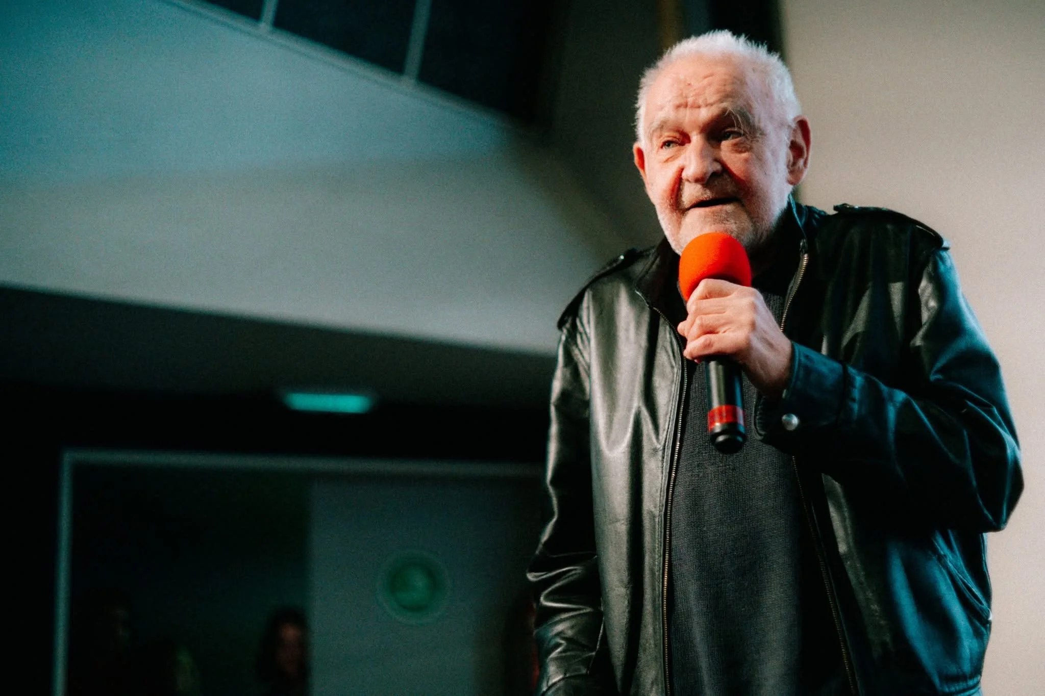 Béla Tarr, acclaimed Hungarian director of ‘Sátántangó,’ dies at 70