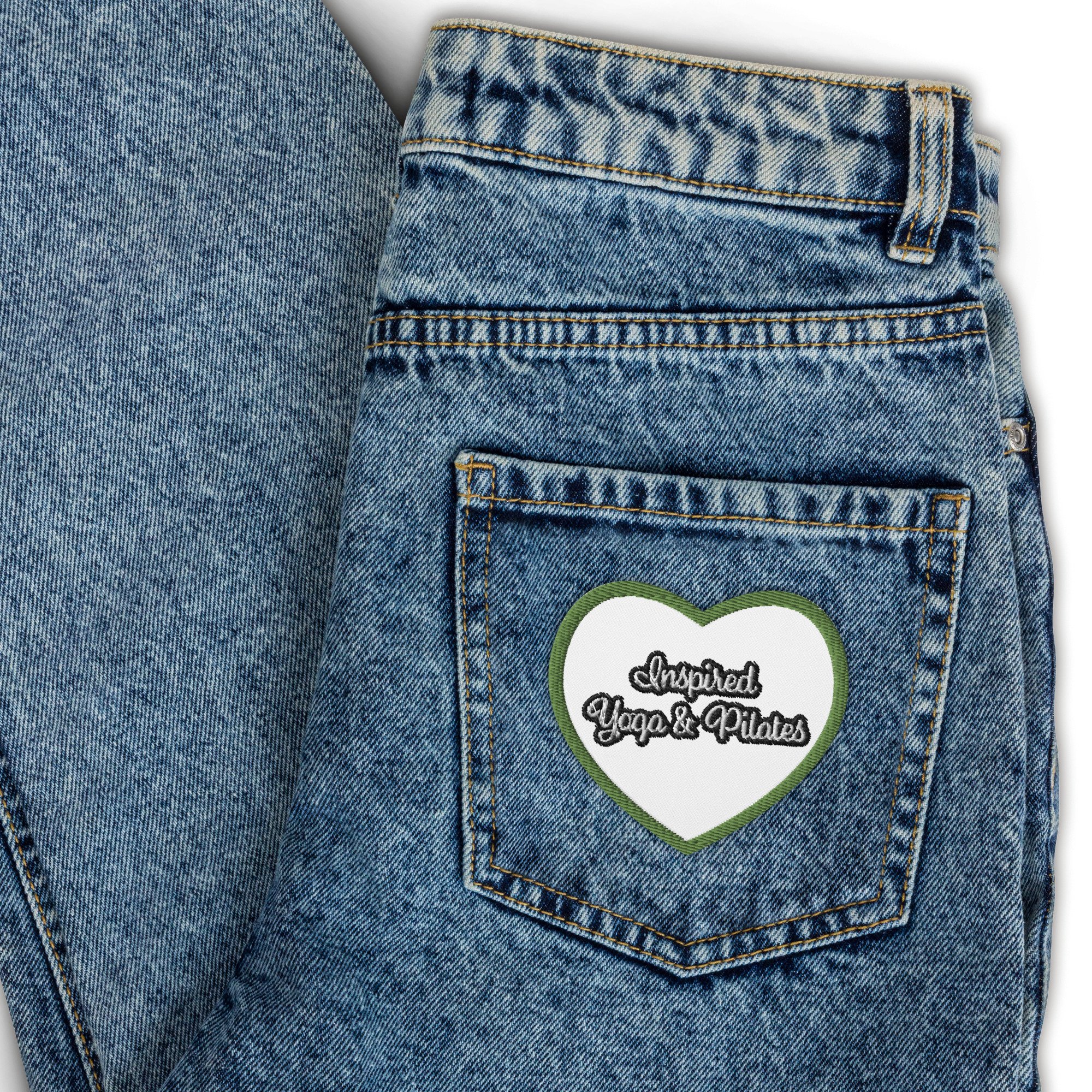 embroidered-patches-white-heart---3.1x2.8-front-65ffd45a11e95.jpg