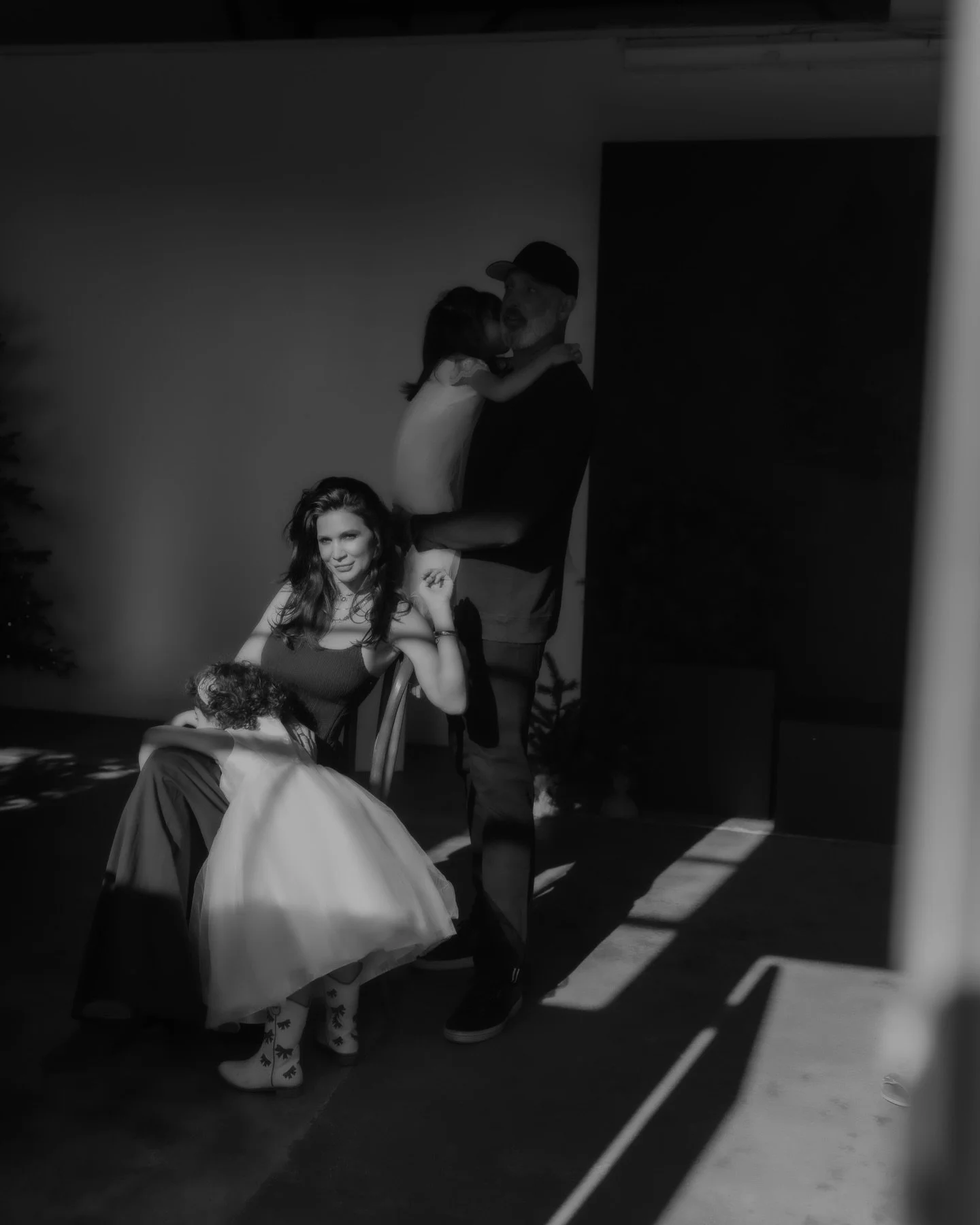 Everyone not looking at the camera can still be perfection,  because it&rsquo;s real 🖤