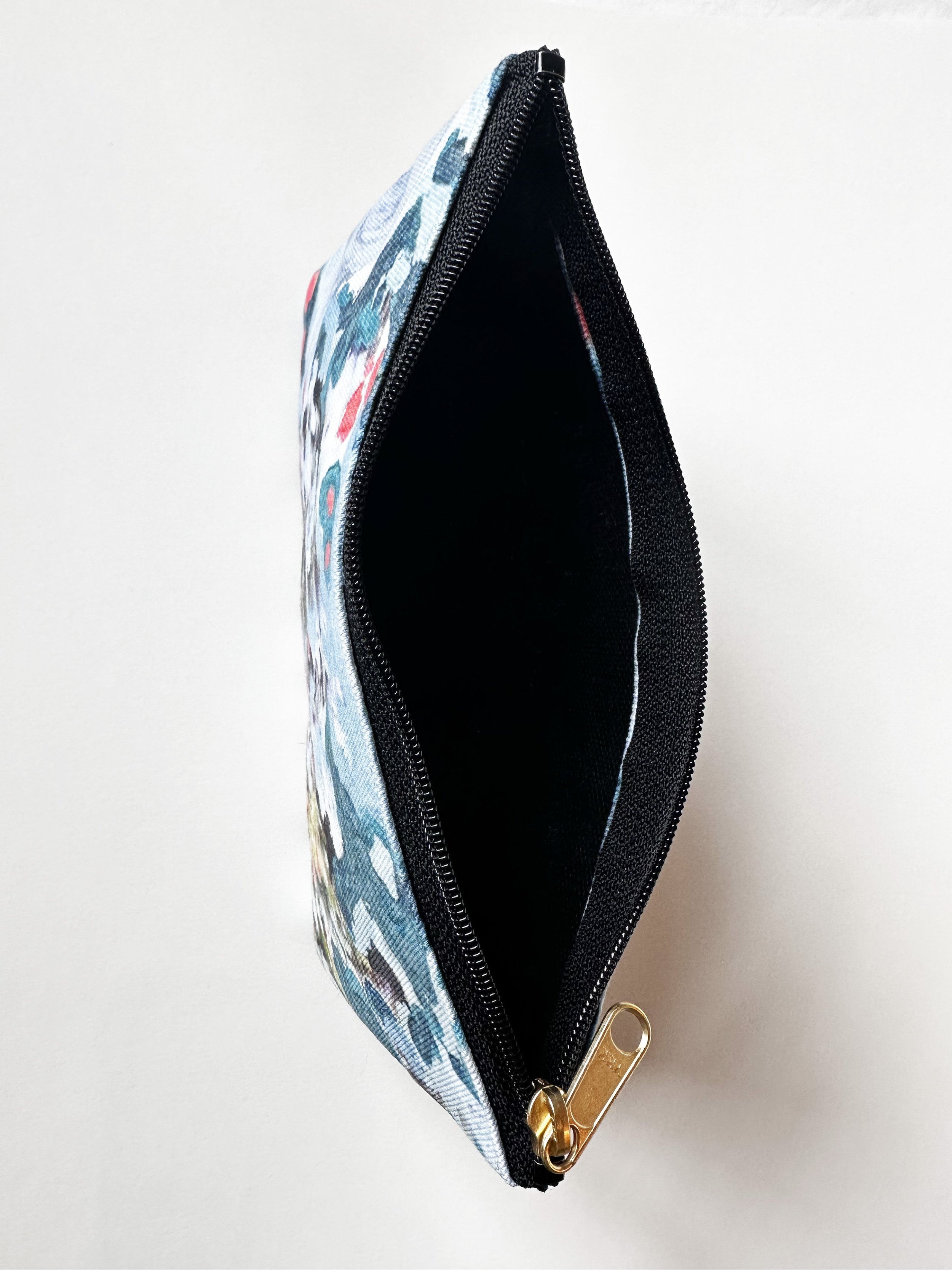 Pouch-inside.jpg