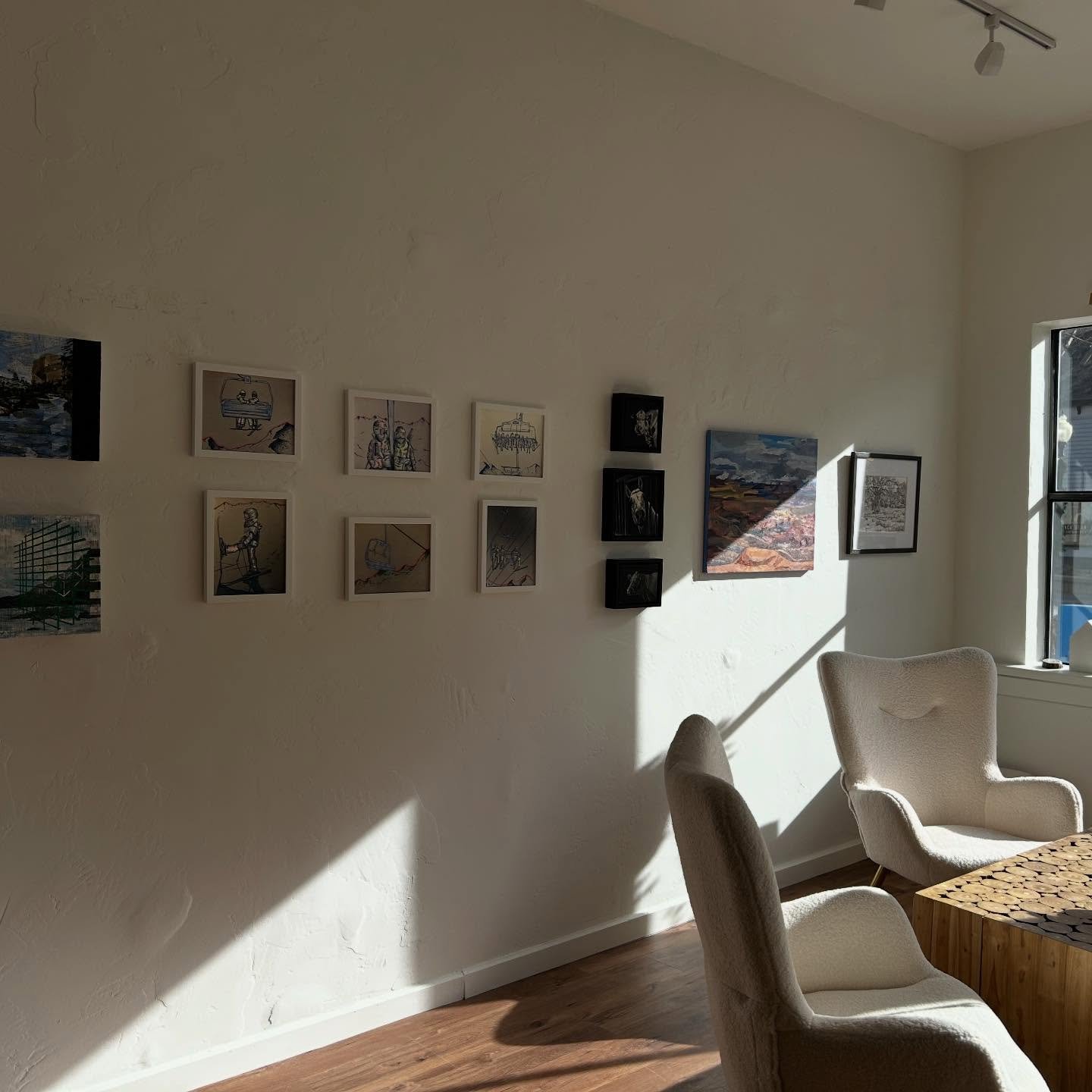 .
.
Exhibit opening tomorrow! 💫

Friday, December 5, 4-8 pm
GogoArts Gallery 
312 Main Street, New Castle, CO

@artbymilarossi
@thepaintedlandscape 
@andrewrobertsgray
@siriraitto
@megan.george.art
.
.
.