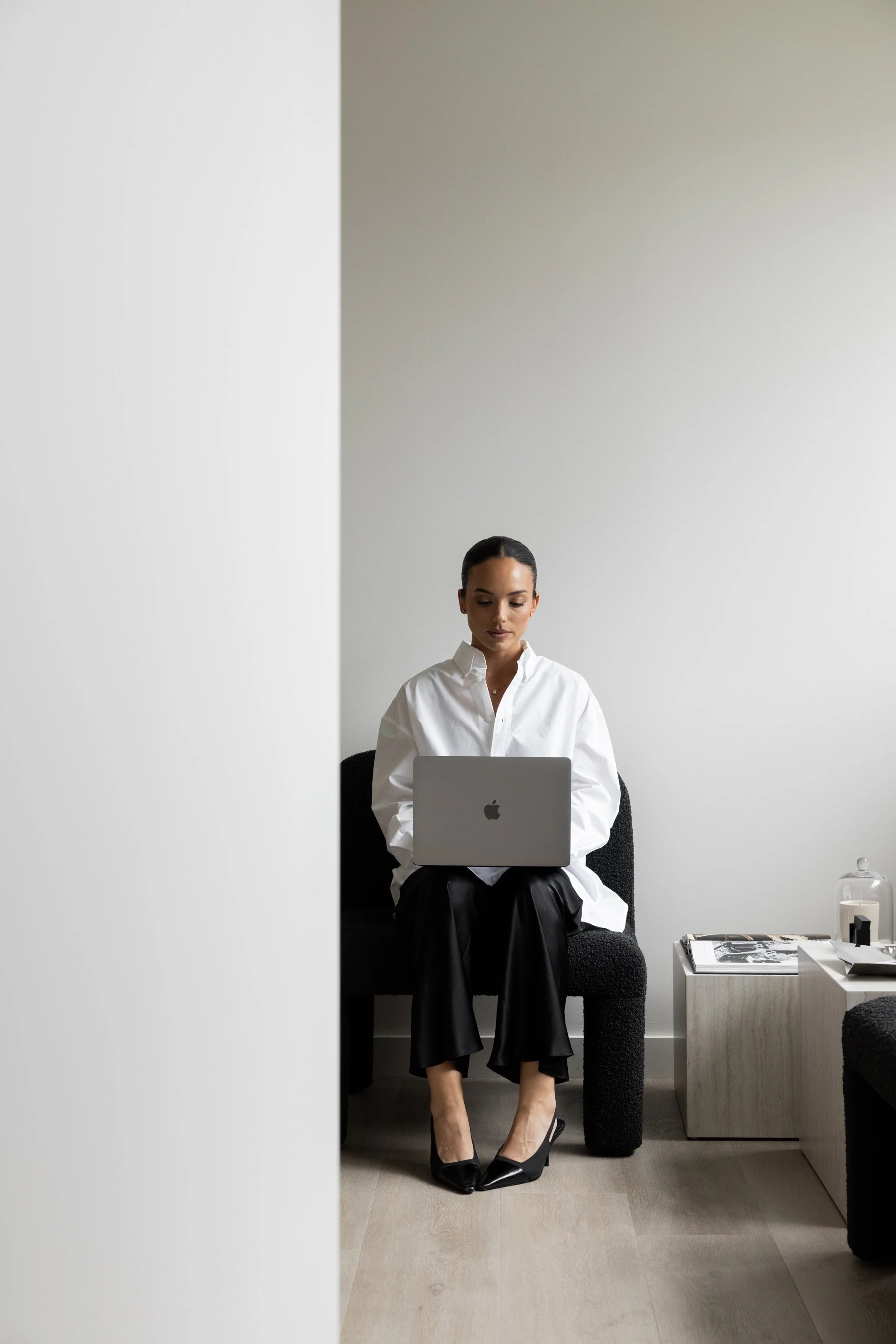 UntitledStudio-SocietySkin-Oct25-0391.jpg
