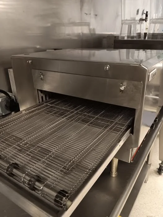 Pizza oven cleaning, Professional oven cleaning, conveyor oven cleaning